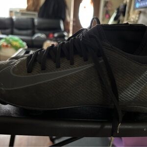 Nike Black Men's Athletic Soccer Shoes